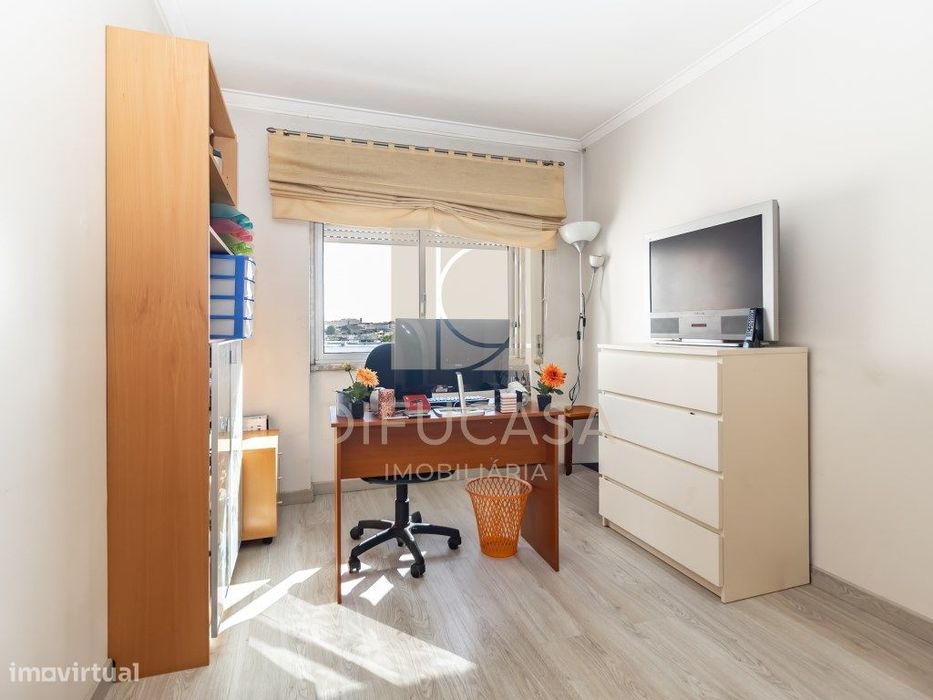 R363 Apartamento T3 1º Andar Amora