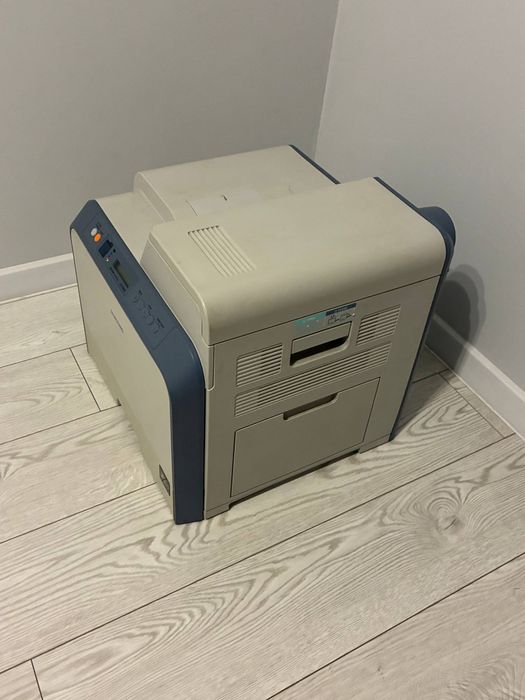 Кольоровий лазерний принтер samsung clp 600n