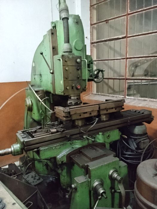 Maszyny do obróbki metalu 50szt