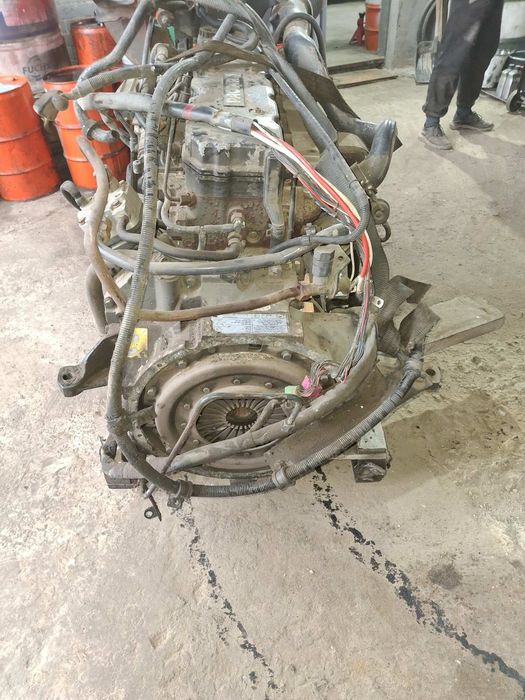 Двигун Даф cf 65 220. евро 3
Двигун комплект 
З Англіка 440тис Пробіг