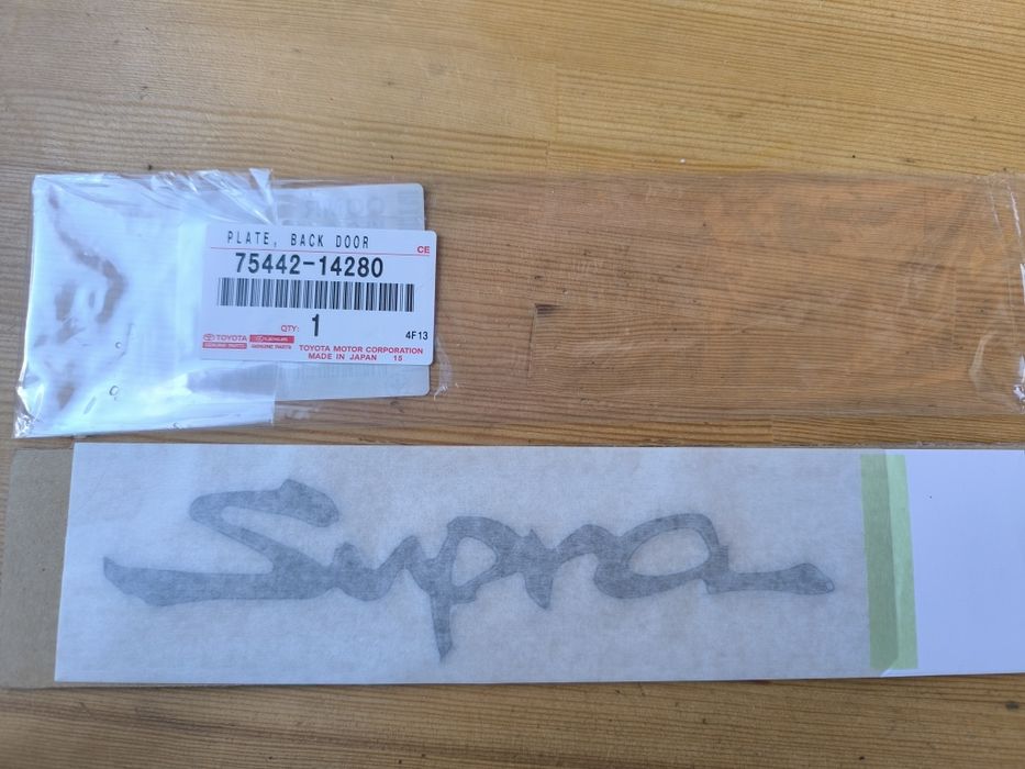 Оригинальный логотип Toyota Supra