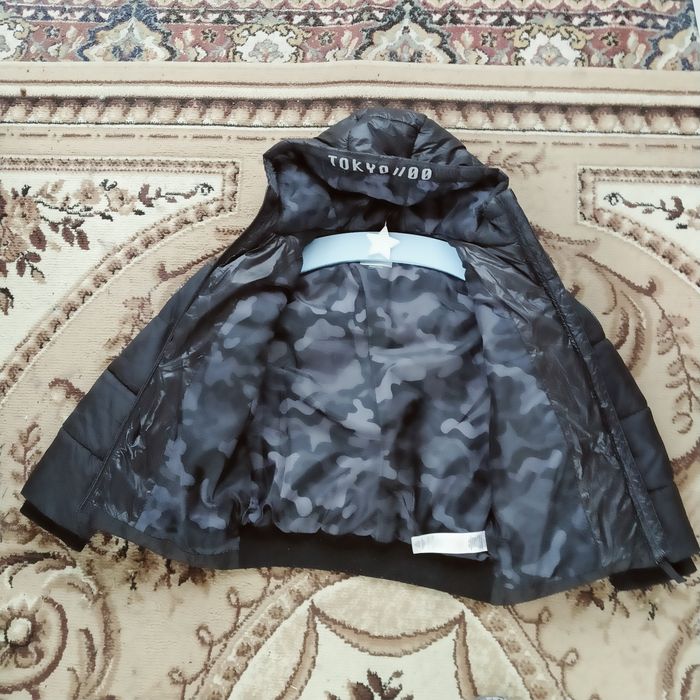 Продам курточку на мальчика! Новую!