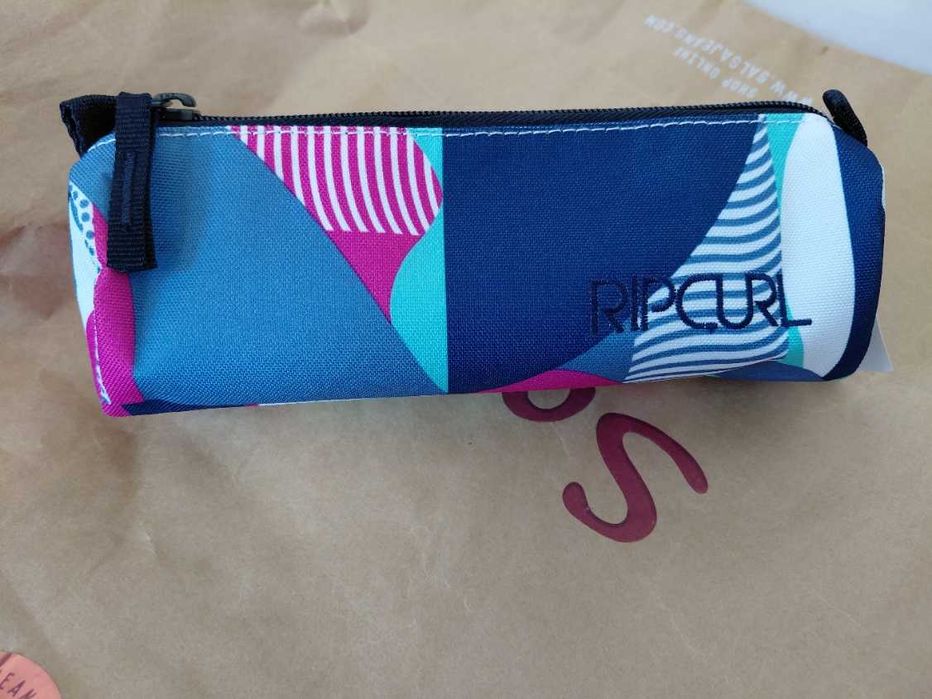 Estojo Rip Curl.