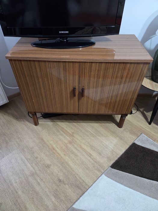 Meble - stolik pod telewizor, szafka, witryna