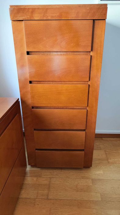 Quarto de casal completo em madeira maciça de cerejeira