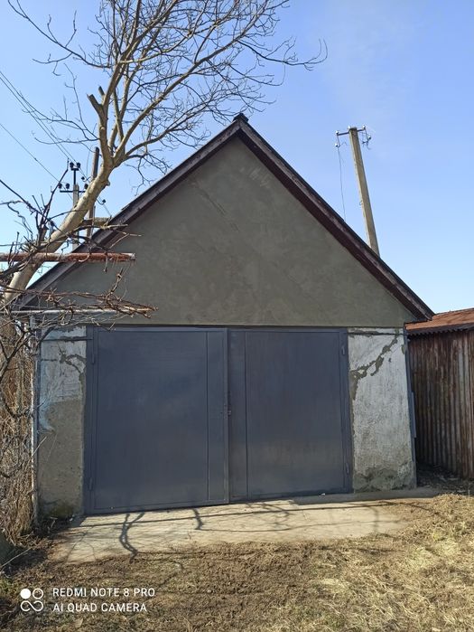 Продається або здається в оренду Гараж в м.Хуст по вул.Вокзальна(з  д