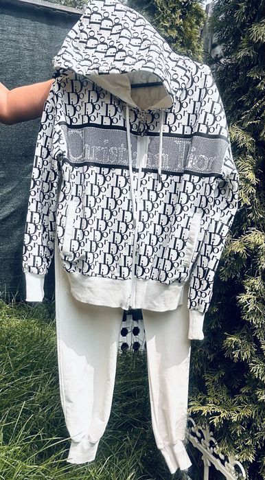 Спортивний костюм осінь/весна диор