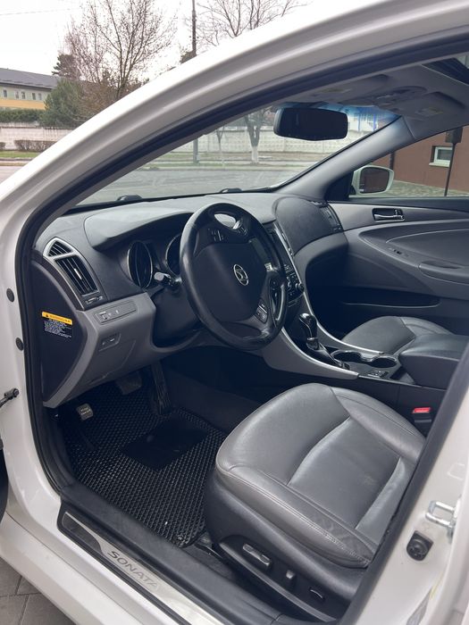 Hyundai Sonata гібрид