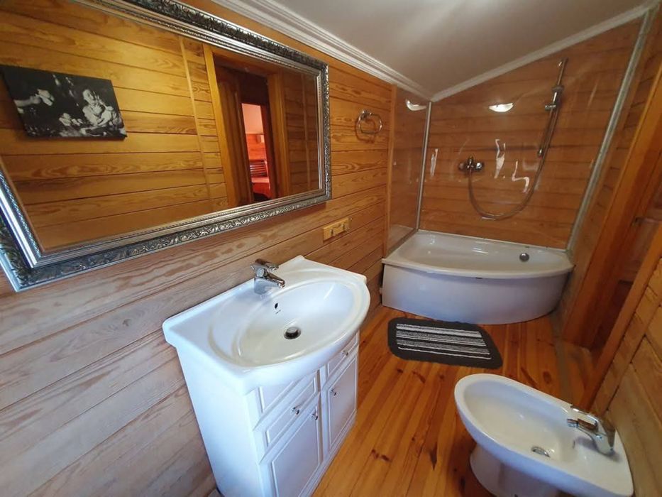 Продаж двоповерхового плавбудинку на Дніпрі, КМ «Золоче»