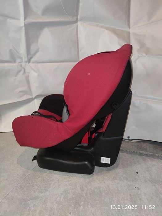 Fotelik Samochodowy MAXI-COSI 9-18 kg, Stan Dobry.
