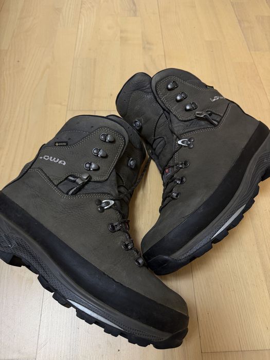 LOWA Tibet Superwarm GTX 42,5