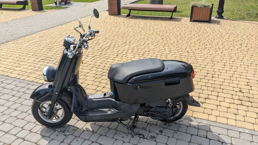 Скутер Yamaha vox 50 на реєстрації