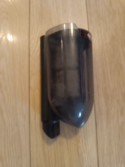 /// Odkurzacz pionowy Bosch 25.2V Flexxo Serie 4 - zbiornik, pojemnik