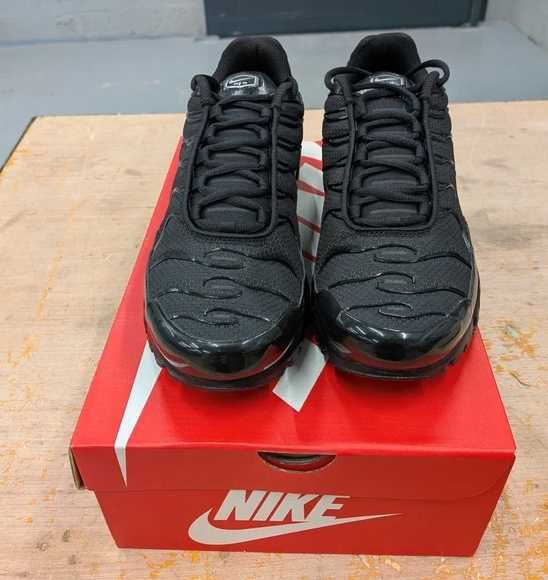 Buty Nike Air Max TN Plus Black R.38