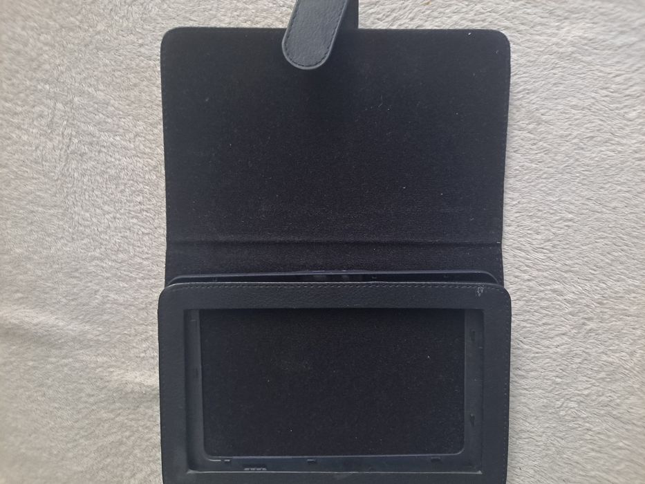 Etui do    tableta