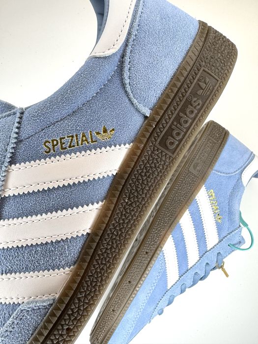 Кроссовки Adidas НОВЫЕ - 40 размер есть в наличии