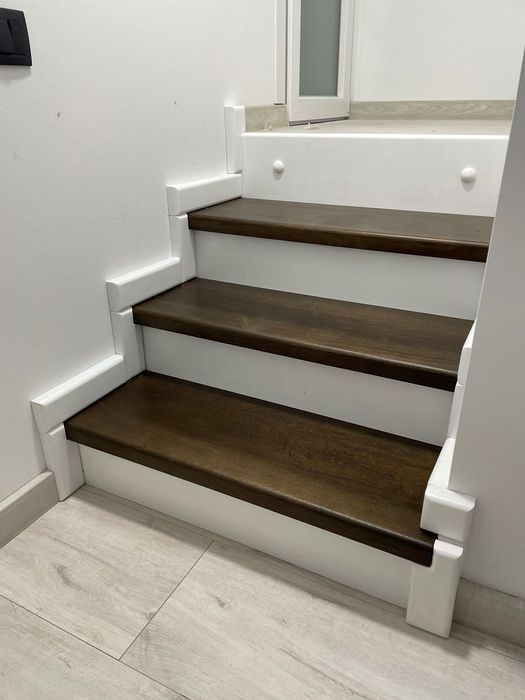 Сходи деревяні сучасний дизайн якість розрахунок та проектування масив