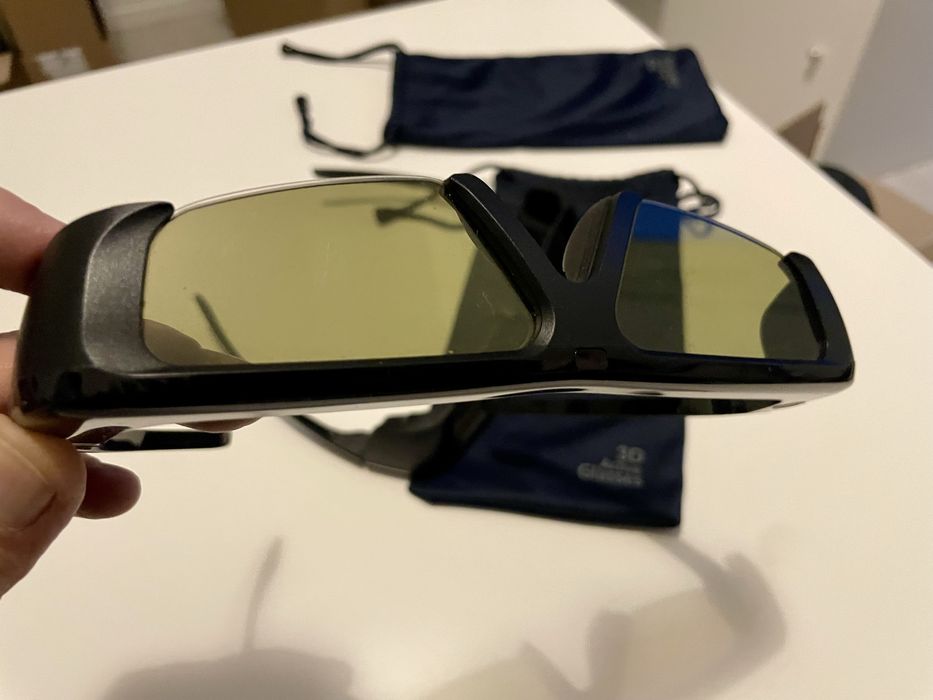 Okulary 3D Samsung stan idealny jak nowe dwie sztuki w zestawie,