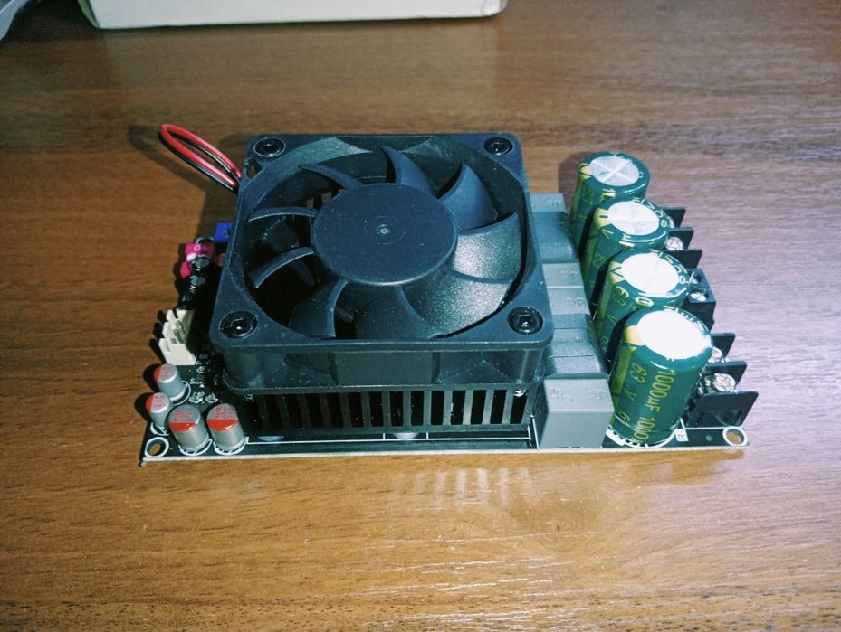 1x600W або 2х300W Підсилювач на TPA3255