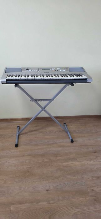 Keyboard Yamaha PSR E313 stan bardzo dobry, statyw, krzesło