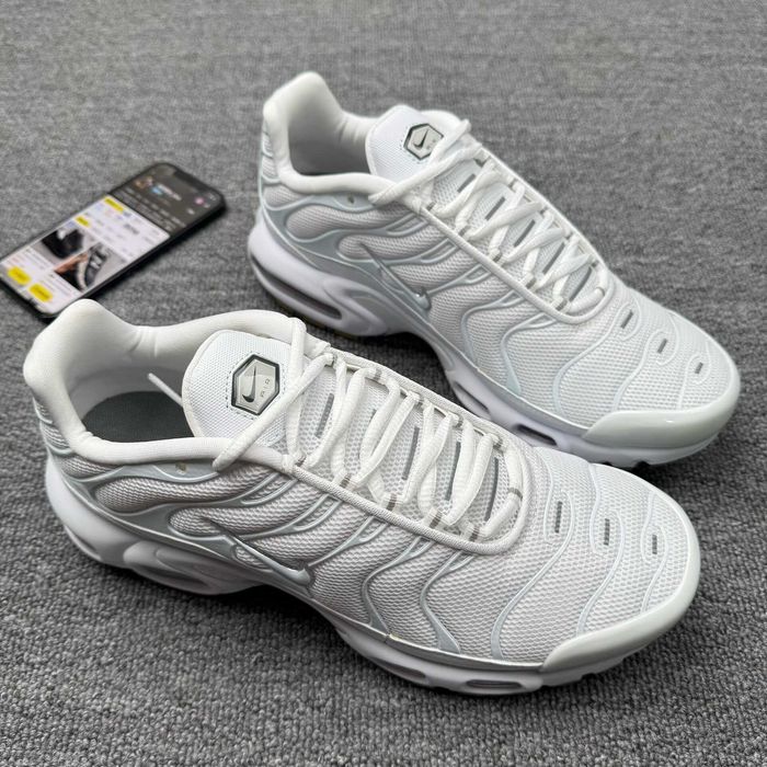 Air Max TN Plus White R.40