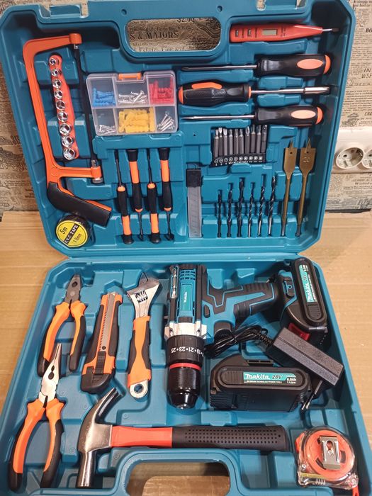 Шуруповерт ударний Makita металлический патрон