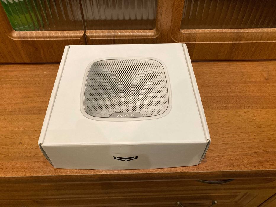 Бездротова вулична сирена Ajax StreetSiren