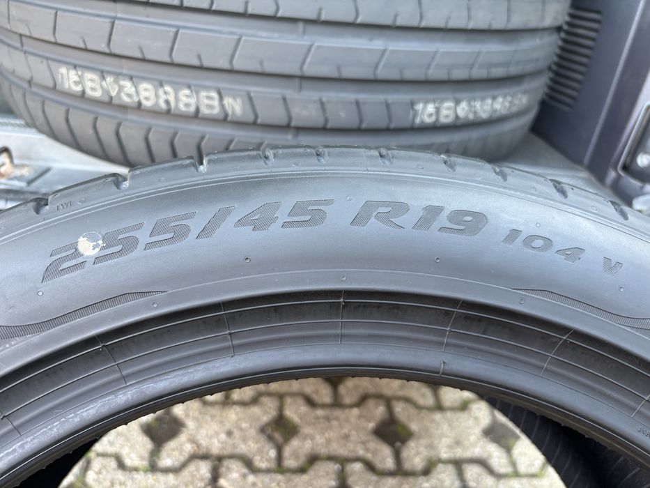 255/45 R19 104V XL Pirelli PZero art.(2485)