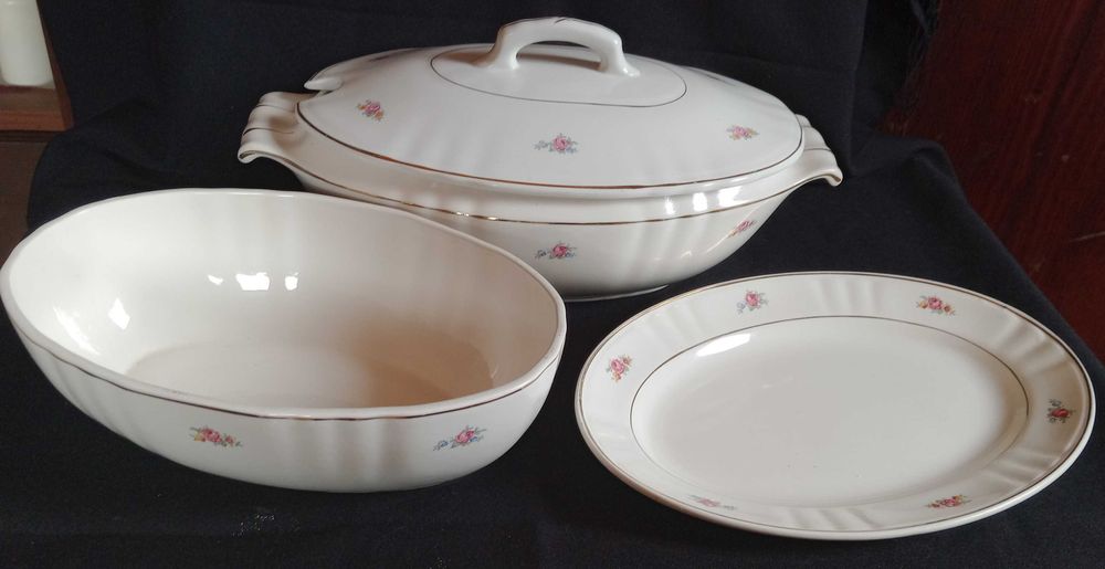 Conjunto loiça Sacavém