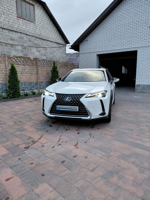 Продам Lexus UX  в ідеалі