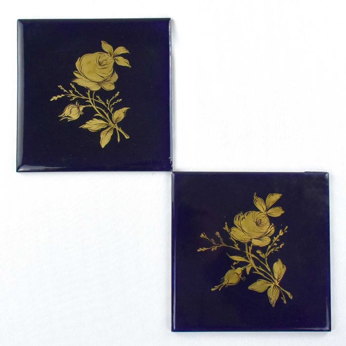 Par de azulejos da fábrica ARTIBUS desenho a ouro fundo azul cobalto