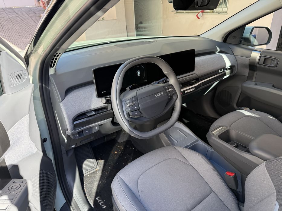 KIA EV3             .