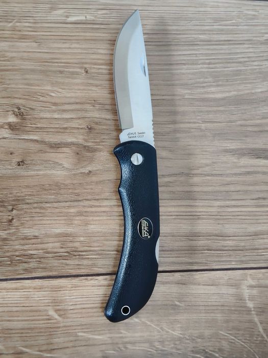 Nóż myśliwski Eka Swede 10 Black