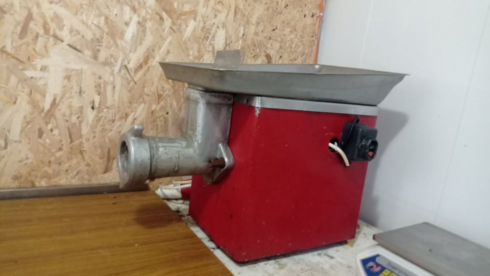 Мясорубка мим 300