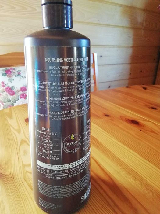 Odżywka do włosów suchych, zniszczonych Macadamia Professional TH
