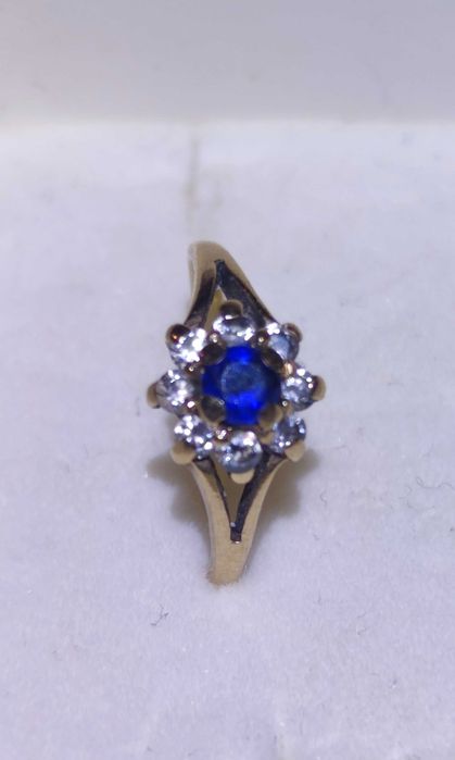 złoty pierścionek próba 585 szafir cyrkonie