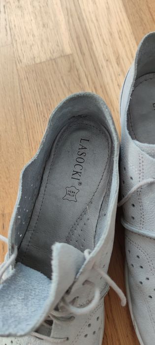 Buty zamszowe Lasocki r39