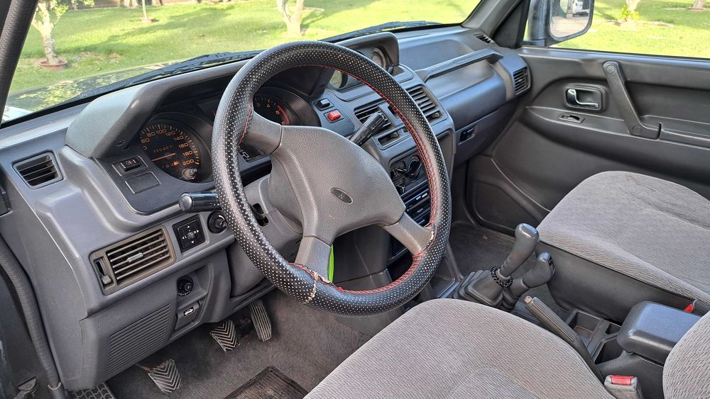 Mitsubishi Pajero MK2