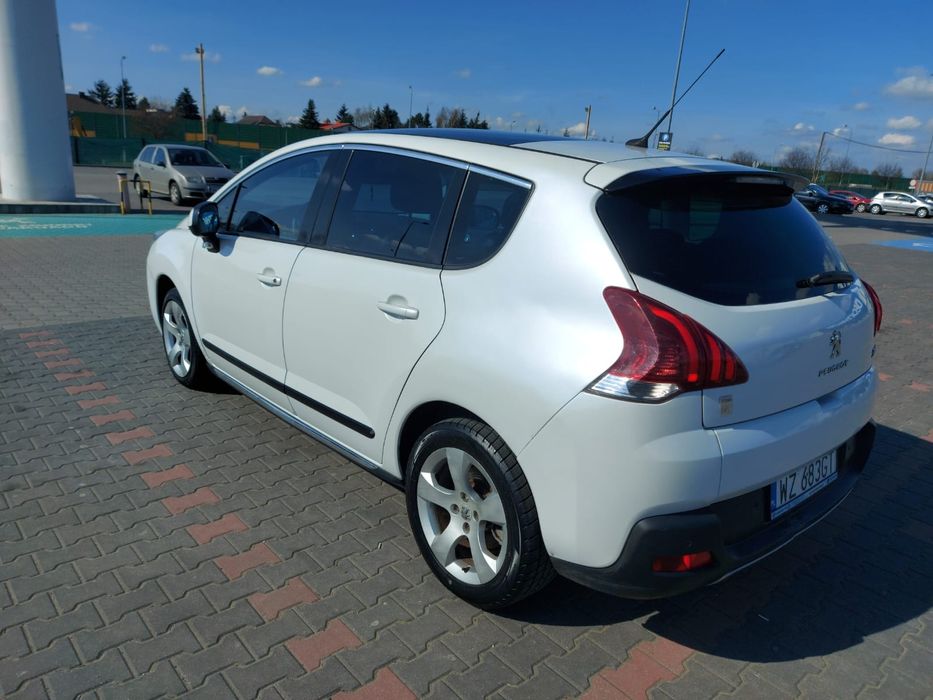Peugeot 3008 2.0 HDi HYbrid4 200Km