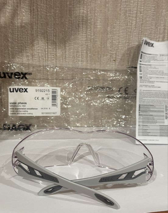 Захисні окуляри Uvex pheos