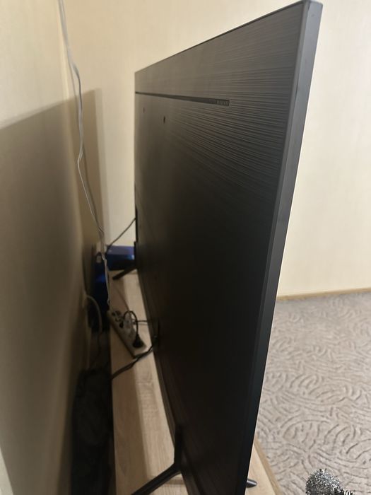 Телевизор Samsung QE65Q67RAU