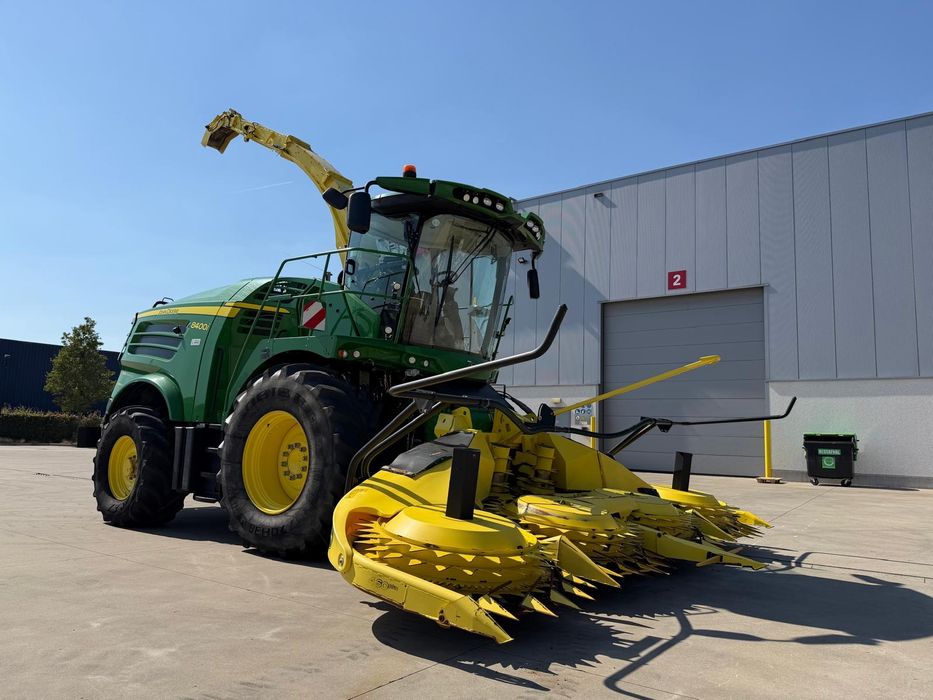 John Deere 8400i Kemper 460 + podbierak