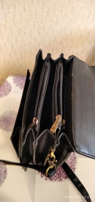 Мужская барсетка    с ремнем через плечо классическая BOLINNI