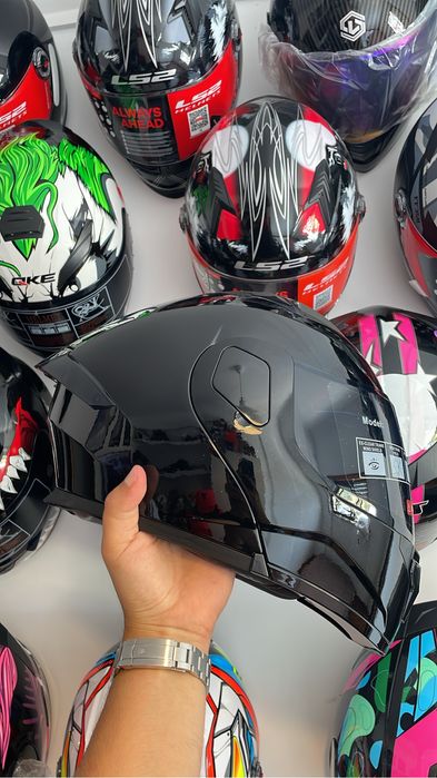 Capacete Jockey novo.