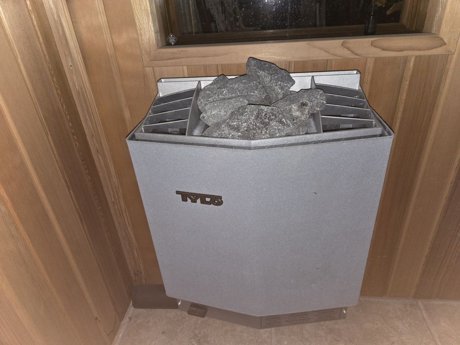 Sauna finska  z dodatkowymi lampami na podczerwien