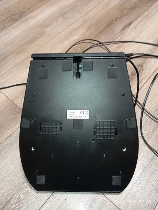 Ігровий руль Trustmaster t150