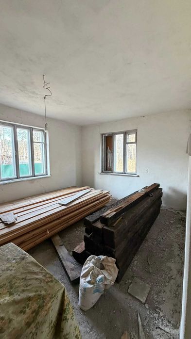 Продаж будинку біля Кременця