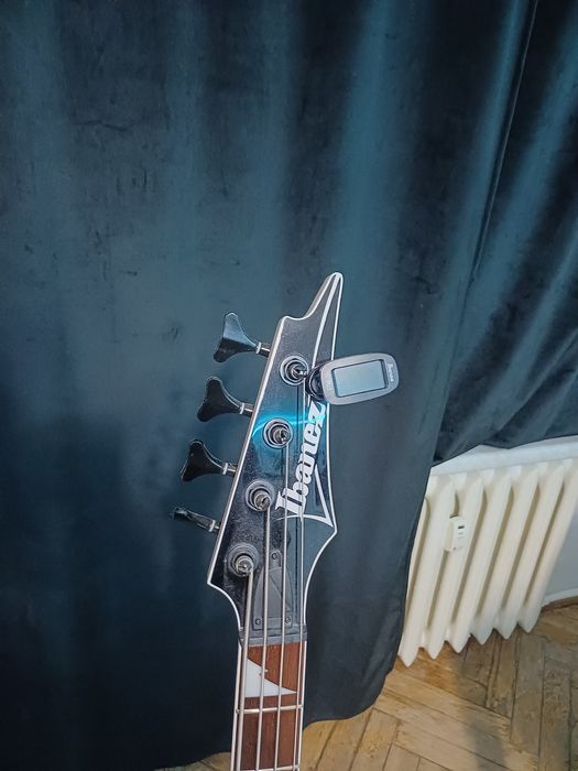 Gitara basowa ibanez rgb300-bkf po lutniku