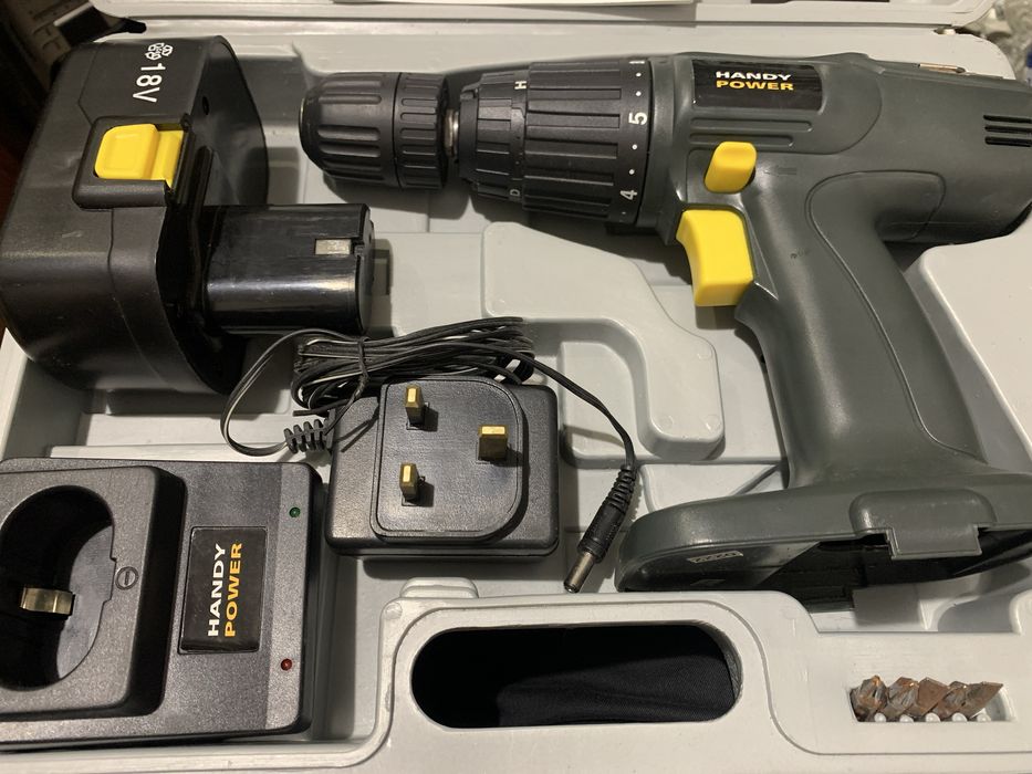 Шуруповерт 18V комплект