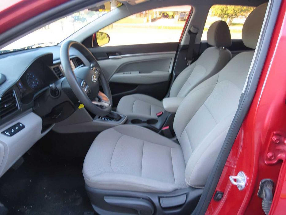 Hyundai Elantra SEL      2020